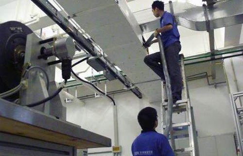 中央午夜成人在线观看维修高空作业，午夜免费看视频工程师高标准效果快保障售后无忧